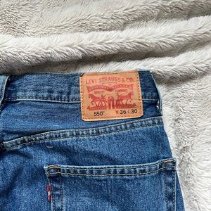 Blue Levi’s 550 jeans (36x30)